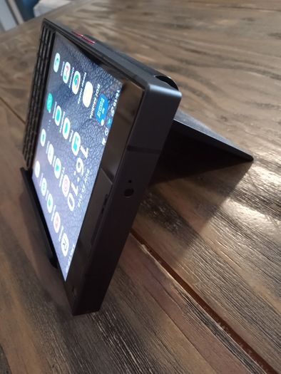 Titan 2 (like BlackBerry Passport)