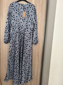 Dress size uk10/12 new