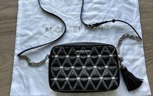 Michael kors crossbody bag