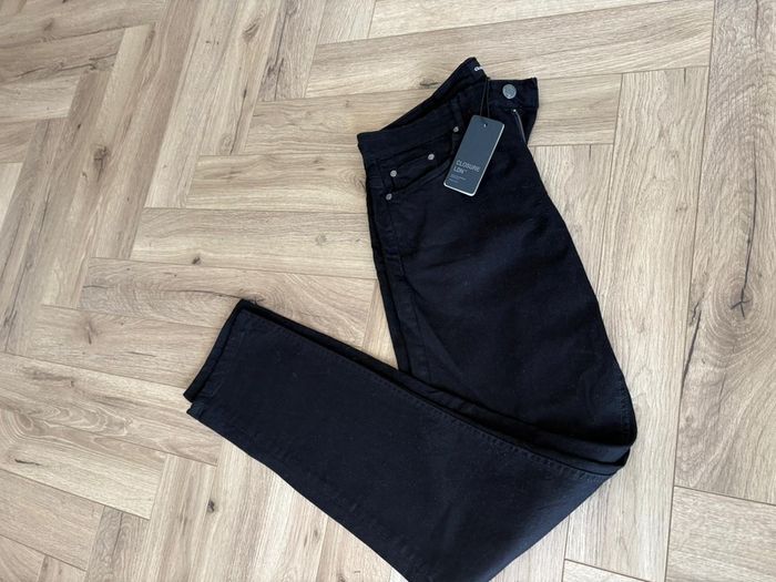 Men's brand new jeans size 30'w and 34'l