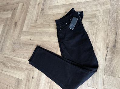 Men's brand new jeans size 30'w and 34'l