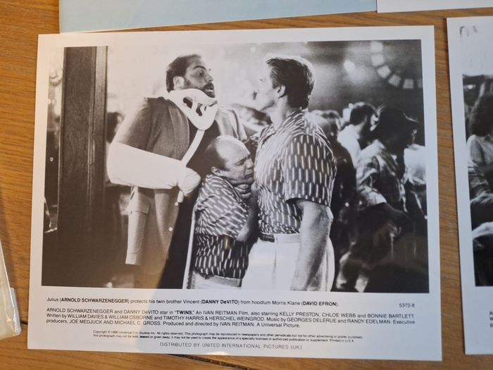 TWINS  Movie Press Kit