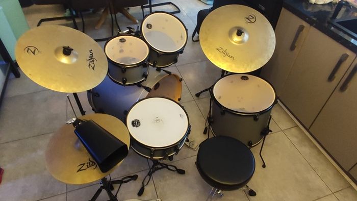 Mapex Drum kit