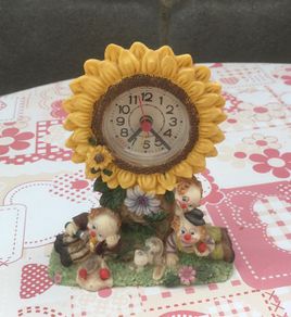 Decorative Battery Operated Clock With Alarm