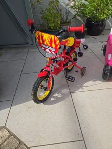 12 inch kids Apollo Firechief bicycle