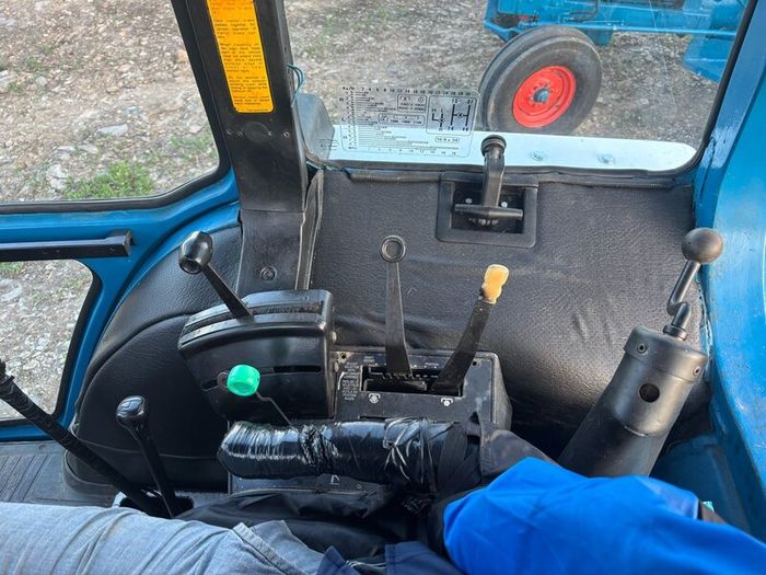 Ford 7810