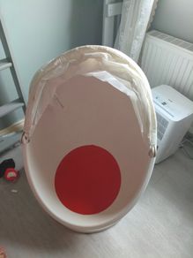 egg chair