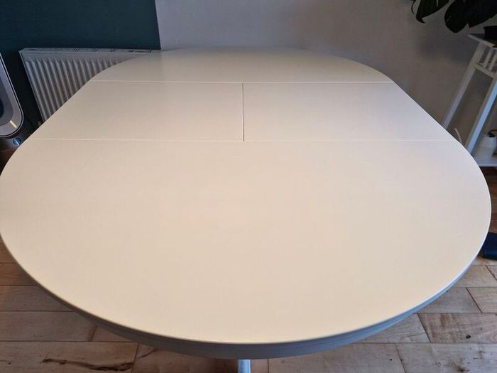 round table