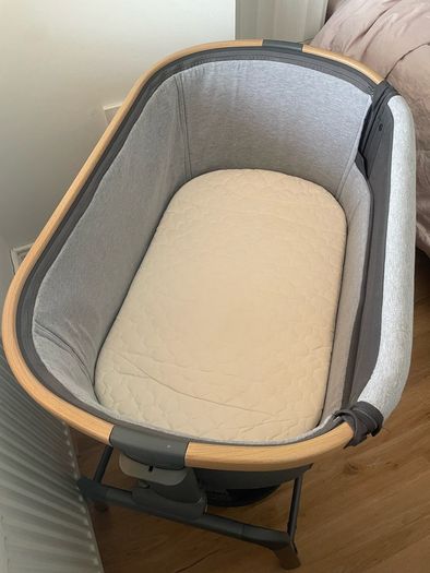 Maxi cosi iora next to me crib