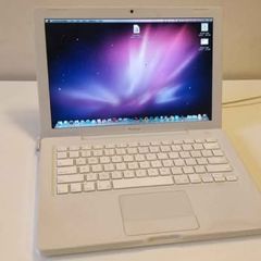 13" Macbook 2,1 laptop with replaceable battery