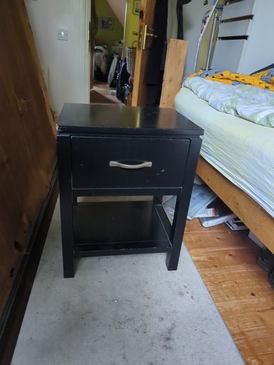 Bedside table