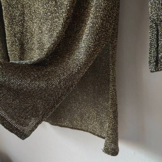 HM Womens Black and Gold Glitter Stretch Mesh long top, size 10