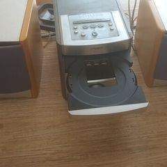 Radio  Phillips radio/cd player