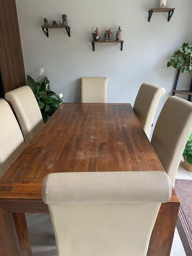 Table & 6 cream leather chairs