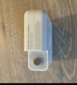 87W MacBook USB C power adapter charger