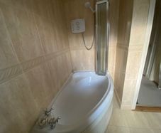 Bathroom suite