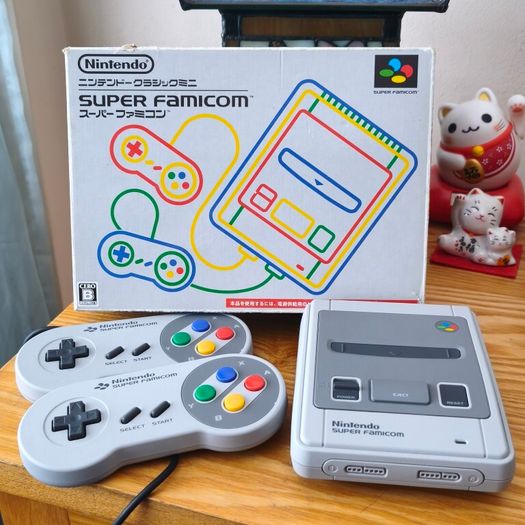 Nintendo Super Famicom Classic SNES.