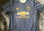 Man United jersey