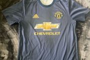 Man United jersey