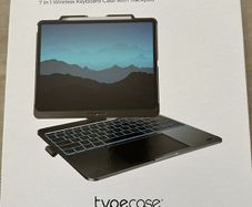 FLEXBOOK TOUCH 7in 1 wireless keyboard case with trackpad