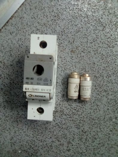 63 Amp Switch. Fuse. And. 2. Circuit. Breakers