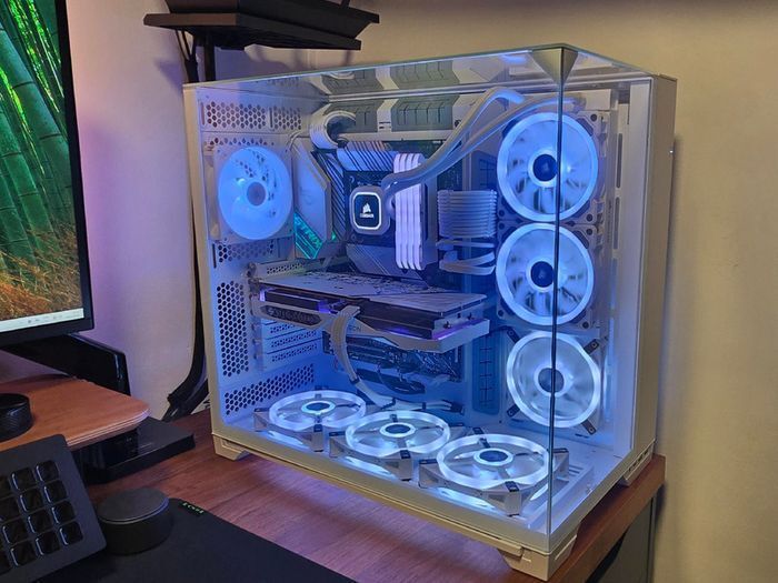 Custom Built Lian-Li White Artic Build RGB Desktop Gaming PC - Windows 11 Pro,Intel i7,3TB SSD,8GB GPU,64GB RAM,850 PSU, Corsair RGB Fans