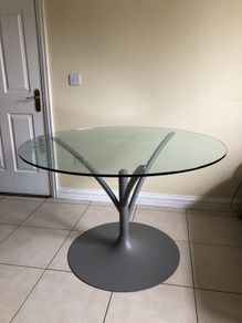 Calligaris dining table