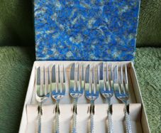 Vintage 925 Sterling Silver Sheffield Cake Forks in original box 98,7g
