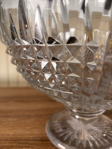 Waterford Crystal Lismore Diamond Centrepiece Ursuline Waterford Provenance