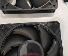 pc fan Arctic and Corsair 120