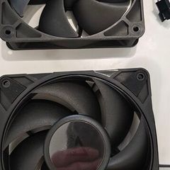 pc fan Arctic and Corsair 120