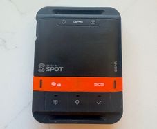 SPOT Gen4 Satellite GPS Messenger