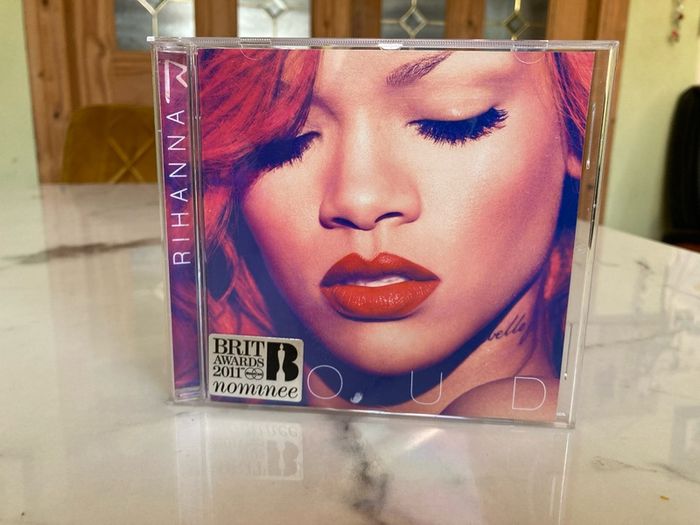 Rihanna Loud