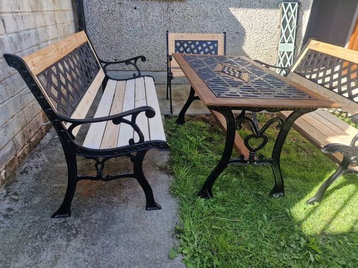 Garden table with 2 bench and 1 chair [ cast iron ]