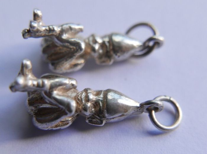 Vintage Sterling Silver 925 Good Luck Leprechaun/Irish Elf Charm Thumb Up Charm , Pendant ( 25 each)