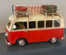 model metal van