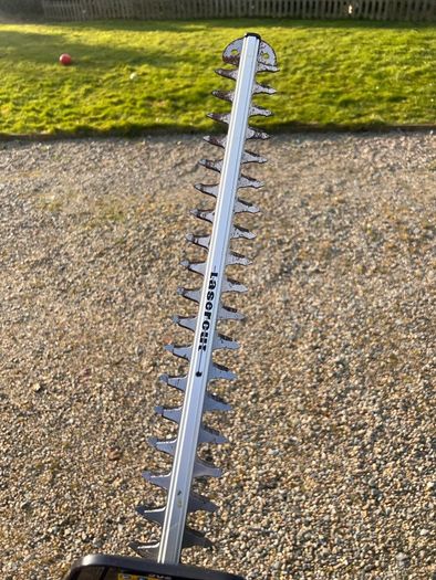 battery operated Hedge saw