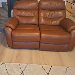 Sofa - Leather, electric recliner