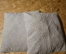 mrs hinch cushions x2 and throw
