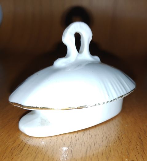 Selection of different bone china tea pot & trinket box lids