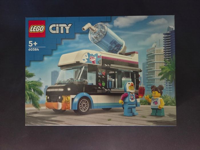 Lego City 60384 Penguin Slushy Van