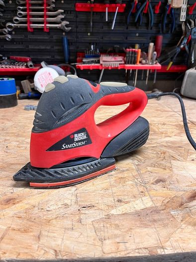 Black + Decker Sandstorm Sander