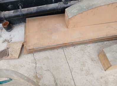 Timber form for arch