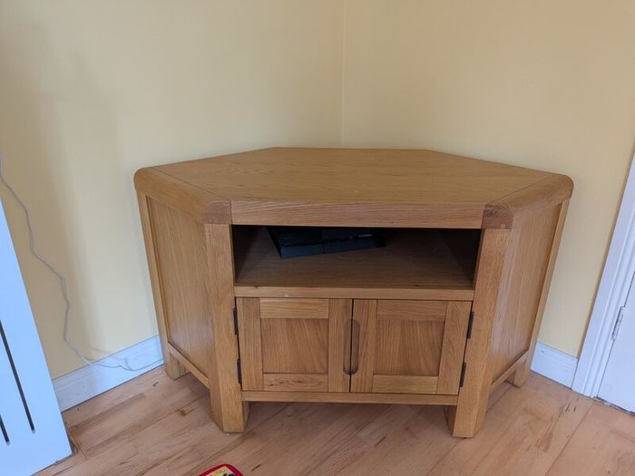 TV corner Unit