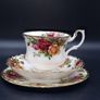Royal Albert "Old Country Roses" Tea Pot and tea Set Image 4