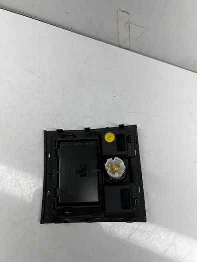 Skoda Superb Rear Clock Charging Port Outlet 2013 3t0919201a A2l5b2s