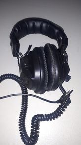 stereo mono headphones