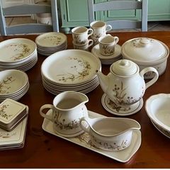 Large Vintage Harvest 1418 Dinner Set