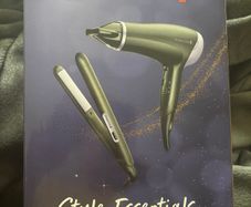 REMINGTON Hairdryer and Straightener