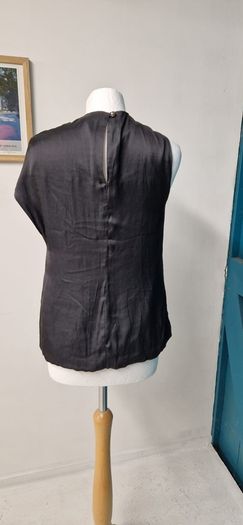 Karen Millen top size 10. Postage included